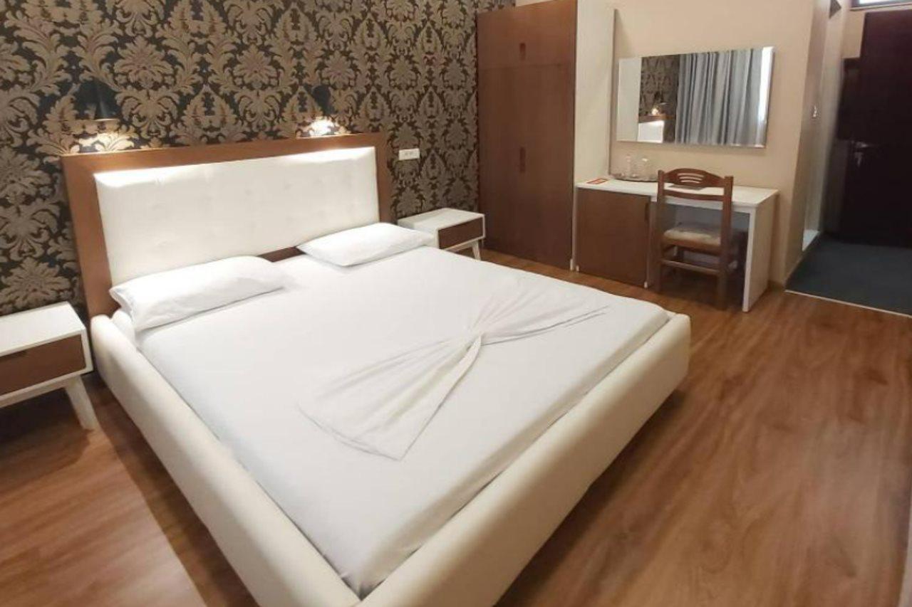 Hotel Kocibelli Pool & Spa Korce Bagian luar foto