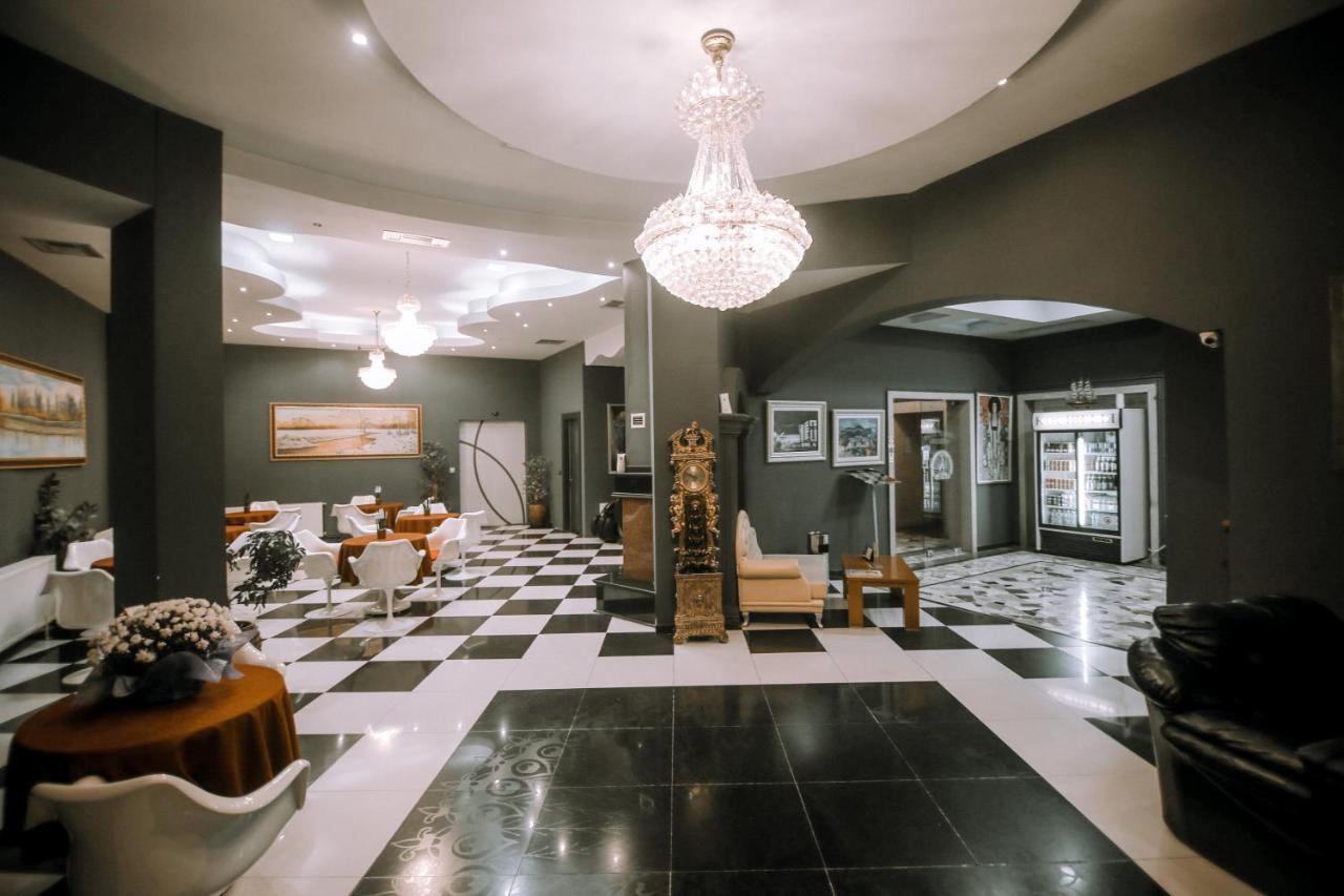 Hotel Kocibelli Pool & Spa Korce Bagian luar foto