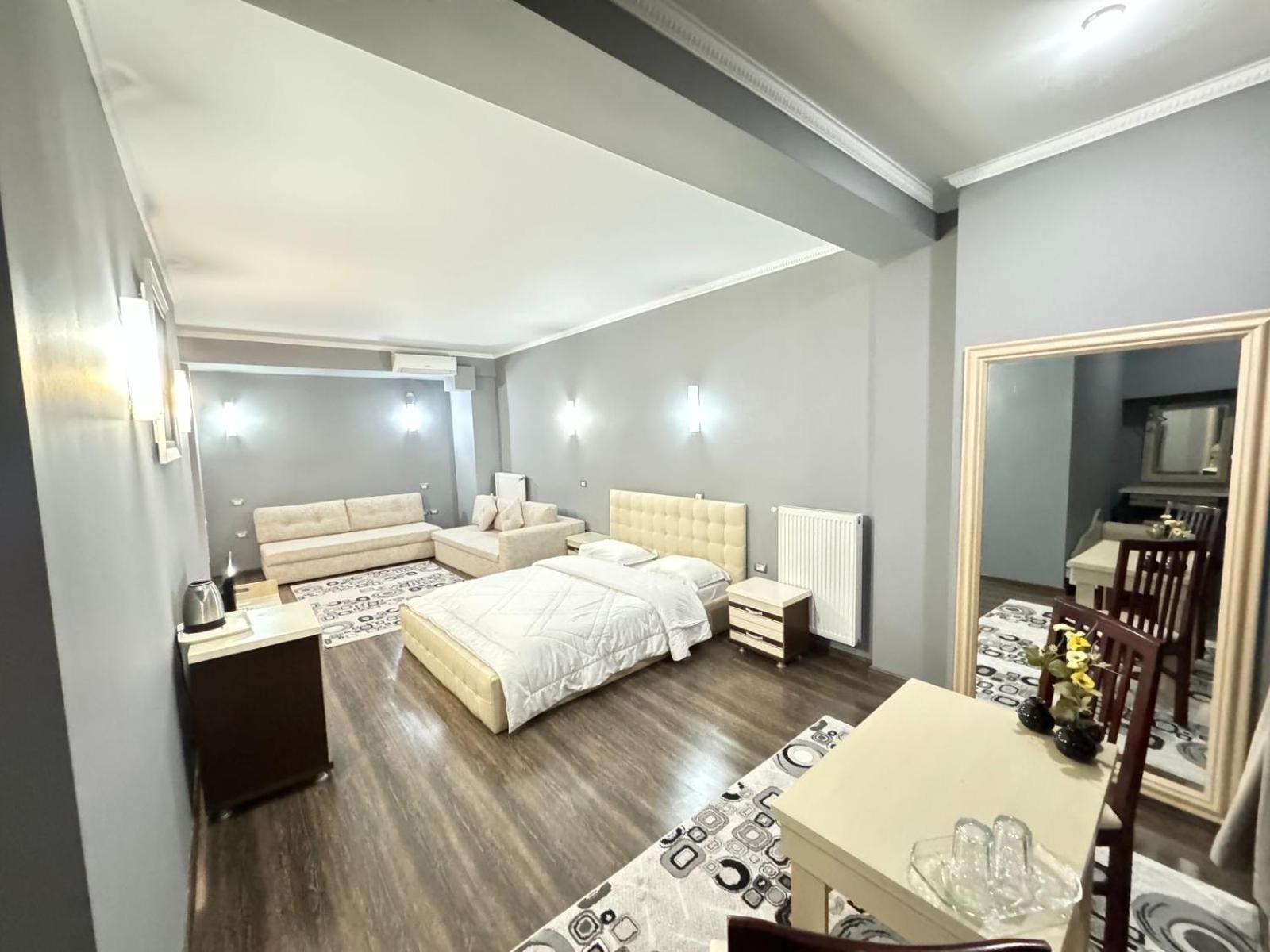 Hotel Kocibelli Pool & Spa Korce Bagian luar foto