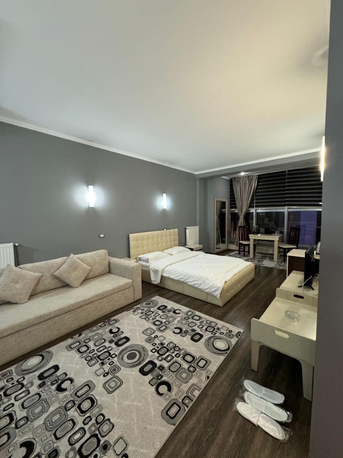 Hotel Kocibelli Pool & Spa Korce Bagian luar foto