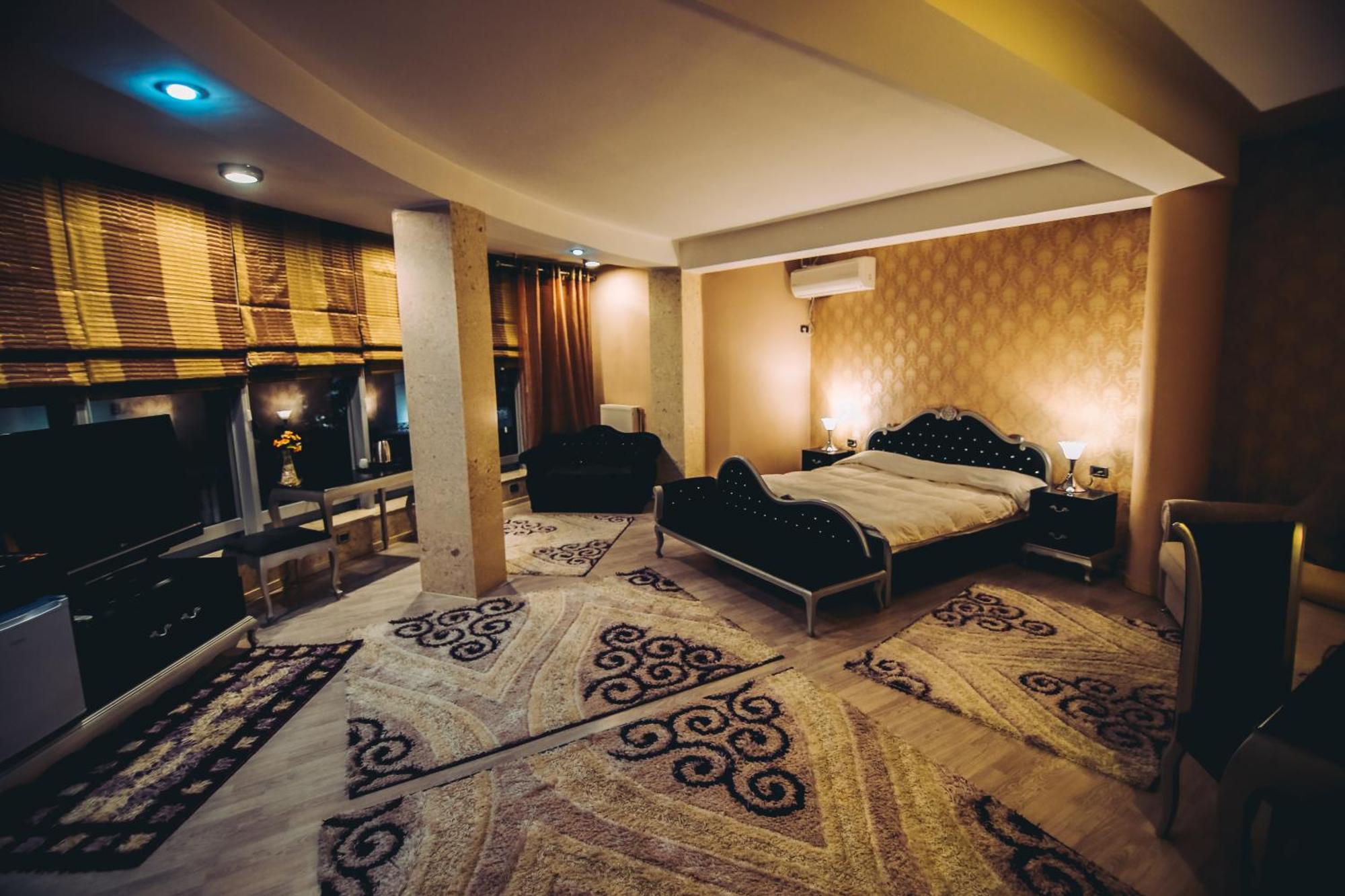 Hotel Kocibelli Pool & Spa Korce Bagian luar foto