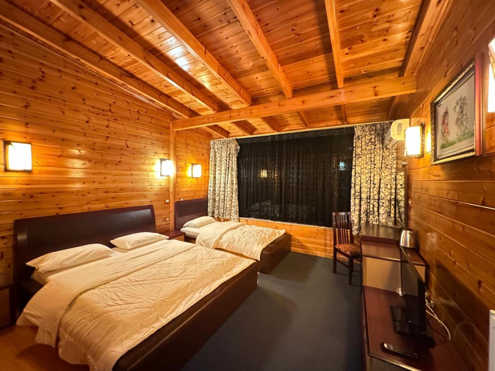 Hotel Kocibelli Pool & Spa Korce Bagian luar foto